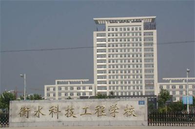 哪個(gè)學(xué)校初中畢業(yè)生可以學(xué)習(xí)獸醫(yī)專業(yè)？