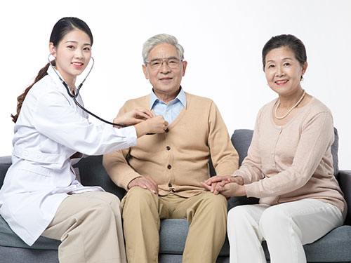 現(xiàn)在護(hù)理行業(yè)前景如何？唐山護(hù)理學(xué)校哪家比較好？