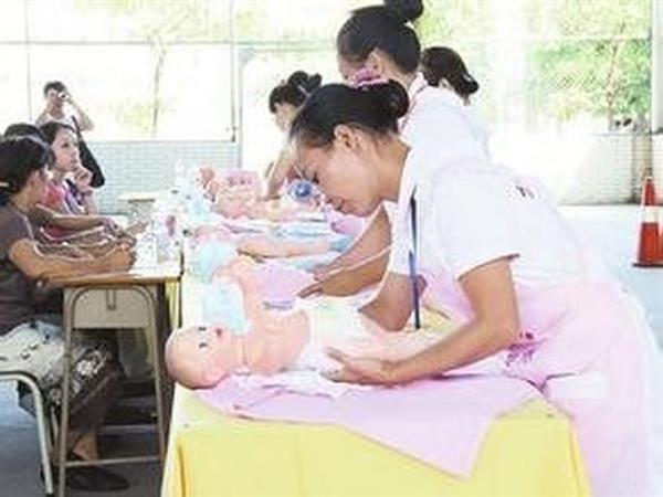 在菏澤市東華職業(yè)培訓(xùn)學(xué)校學(xué)習(xí)家政護(hù)理專業(yè)靠譜嗎？