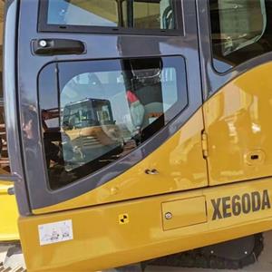 挖掘機(jī)、叉車、吊車
